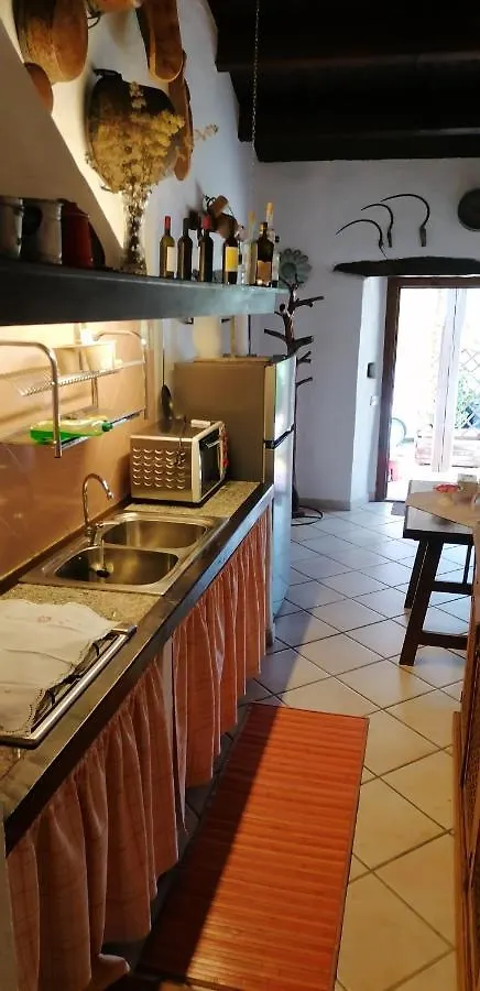 Stazzu Straetu Konuk evi Olbia 0*,  İtalya