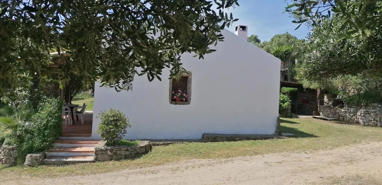 Stazzu Straetu Konuk evi Olbia Kır Evi